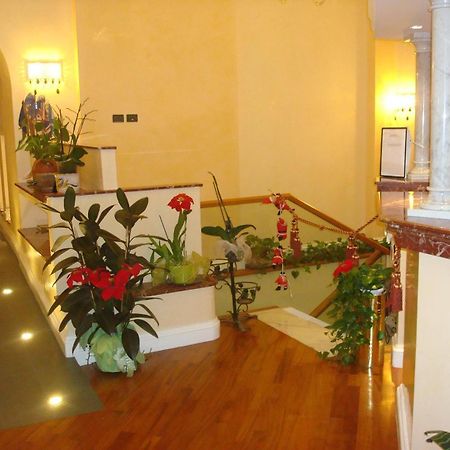 Hotel Dina Rome Exterior photo