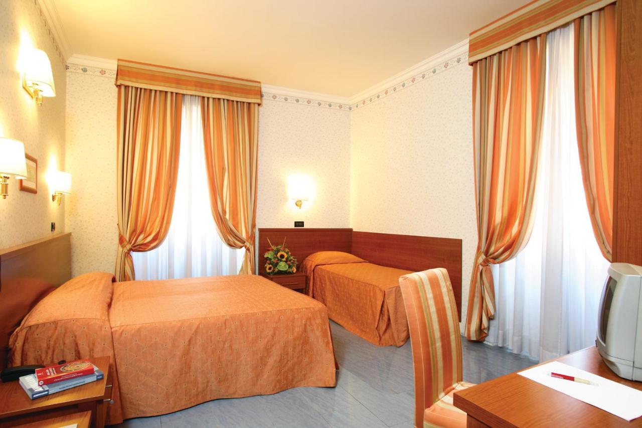 Hotel Dina Rome Exterior photo